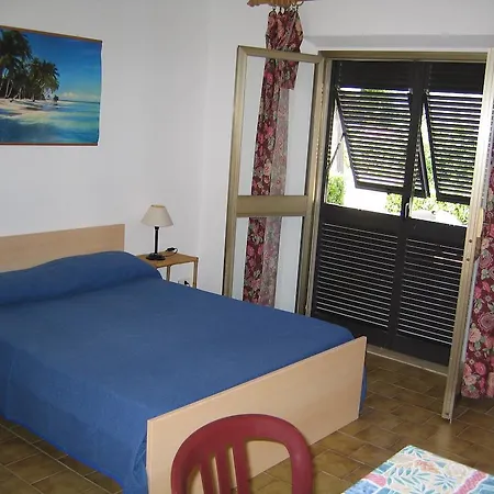 Апарт-отель Baia Azzurra 3*