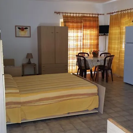 Baia Azzurra Апарт-отель Каполивери